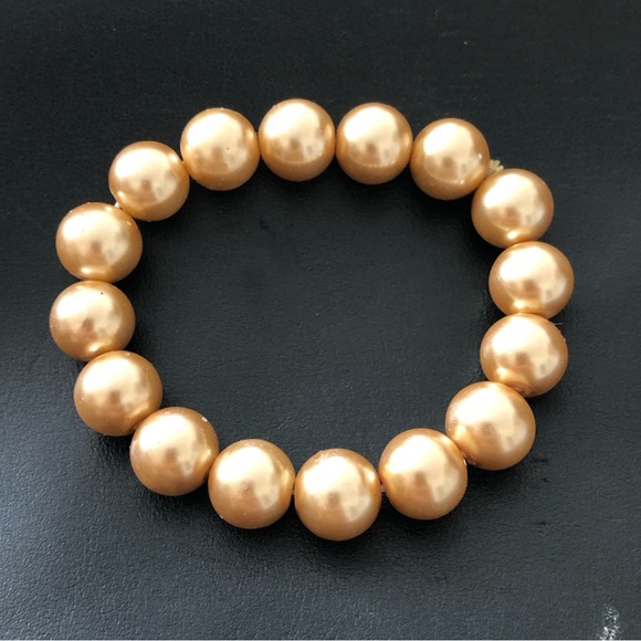 CAROLEE Gold Pearl Choker, bracelet and earrings Set - Picture 12 of 13